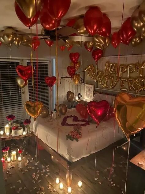 Romantic Hotel Room Ideas For Him Birthday Surprises, Hotel Room Romantic For Him Birthday, Hotel Balloon Decoration, Romantic Set Up For Boyfriend, Hotel Birthday Decorations For Boyfriend, Hotel Room Design For Boyfriend Birthday, Boathouse Decor, Bae Birthday, Hadiah Birthday