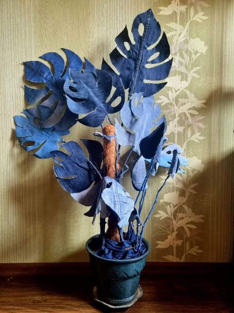 Återvinna Jeans, Denim Wedding, Fabric Ornament, Blue Jeans Crafts, Denim Art, Denim Decor, Denim Flowers, Denim Ideas, Denim Crafts