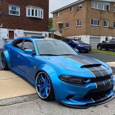 Wide body charger  follow @moparmar #wrap #charger #stripes #dodge #mopar #srt #scatpack #hellcat #decals #vinyl #stance #americanmuscle #chargerfam #chargernation #moparornocar #v8 #dodgecharger #chargersrt #2020charger Wide Body Charger, Jeep Wrangler Sport Unlimited, Dodge Challenger Custom, Dodge Charger Hellcat, Dodge Srt, Dodge Challenger Srt Hellcat, Dodge Charger Srt, Charger Srt, Dodge Muscle Cars