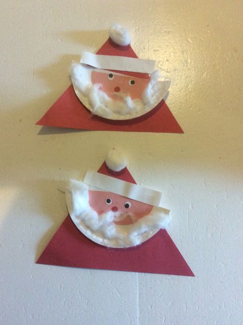 Triangle Santa, Girls Bedroom Wall Decor, Santa Craft, Santa Crafts, Beach Crafts, Christmas Art, Girls Bedroom, Kids Crafts, Bedroom Wall