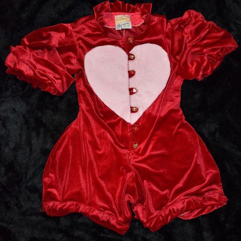 680 Likes, 5 Comments - Thread Baroness (@threadbaroness) on Instagram: “Red velvet heart pocket jumpsuit now SOLD ! Fits xl-2xl best. Link in my bio ❤️” At Home Clown Costume, Lobster Halloween Costume, Cupidcore Aesthetic Outfit, Retro Circus Aesthetic, Vintage Valentines Outfits, Love Core Fashion, Clown Core Aesthetic Outfits, Heartcore Outfit, Lovecore Clown