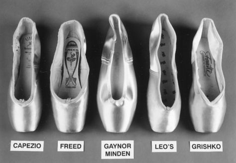 Your Pointe shoes must be very snug and yet somewhat comfortable...... Here are some common mistakes and how to avoid them when being fitted for Pointe Shoes. It is not reccomended to buy pointe s... Dance Classique, Ballet Gear, Gaynor Minden, Belly Dancing Classes, Dance Like No One Is Watching, Dance Bag, Ballet Beautiful, Point Shoes, Pointe Shoes