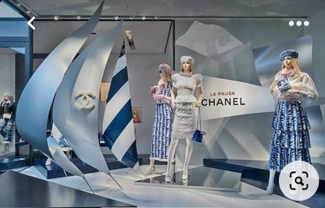 Chanel Window Display, Sailing Decorations, Decoration Vitrine, Photo Zone, Visual Merchandising Displays, Store Window Displays, Window Display Design, Chanel Boutique, Street New York