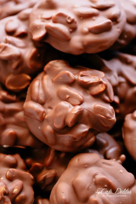 Chocolate Peanut Clusters are edible gifts to make over Christmas! | cafedelites.com Peanut Chocolate Clusters, Fantasy Fudge, Chocolate Peanut Clusters, Chocolate Clusters, Butterscotch Pie, Peanut Clusters, Chocolate Covered Peanuts, Cafe Delites, Sweets Candy