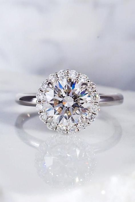 Cluster Engagement Ring With Band, Engagement Rings Classic Elegant, Round Diamond With Halo, Engagement Rings Round Halo, Round Engagement Ring With Halo, Engagement Rings Simple Round, Engagement Rings Round Cut, Wedding Ring Upgrade, Halo Engagement Ring Round