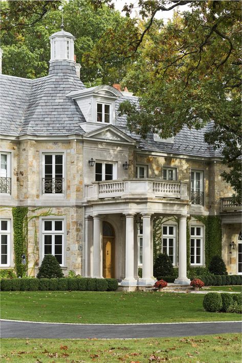 Georgian Fireplace, Manor Exterior, French Manor House, French Country Manor, Neoclassical Home, French Mansion, French Manor, French Country Exterior, Neoclassical House