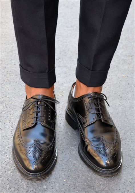 Black Leather Oxfords, Gentleman Shoes, Best Shoes For Men, Fresh Shoes, Mode Casual, Black Leather Shoes, Leather Shoes Men, On The Ground, Derby Shoes