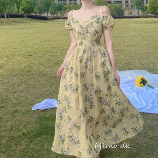 Vestidos Lindos Aesthetic, Cottagecore Outfits, Cottagecore Fashion, Types Of Dresses, Yellow Dress, Dream Dress, Look Fashion, Pretty Dresses, Aesthetic Clothes