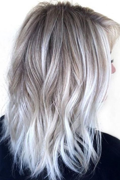 Super Sexy Balayage Hairstyles for Medium Hair ★ See more: http://lovehairstyles.com/balayage-hairstyles-for-medium-hair/ Super Blonde Hair, Grey Blonde Hair, Balayage Hairstyles, Silver Blonde Hair, Stylish Hairstyles, Hair Blond, Silver Blonde, Honey Blonde Hair, Super Hair