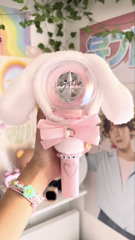 K Pop Light Stick Ideas, Kpop Lightstick Decoration Ideas, Bedazzled Lightstick, Light Sticks Ideas Kpop, Straykids Lightstick Decoration, Light Stick Decoration Kpop, Straykids Lightstick Aesthetic, Twice Lightstick Decoration, Nachimbong Decoration