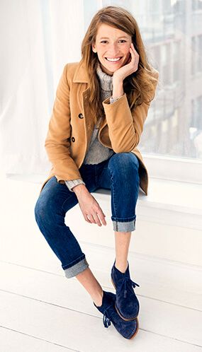 Brogues Womens Outfit, Blue Boots Outfit, Chukka Boots Outfit, Blue Oxford Shoes, Brogues Womens, Blue Ankle Boots, Boots Outfit Ankle, Jacket Outfit Women, Hush Puppies Shoes