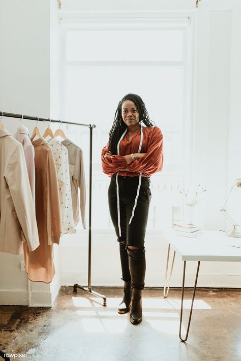 Young female designer in a boutique | premium image by rawpixel.com / McKinsey Seamstress Aesthetic, Boutique Photoshoot Ideas, Clothe Shop, Business Shoot, Miranda July, Boss Mom, Brand Photography Inspiration, Branding Photoshoot Inspiration, Brand Photoshoot