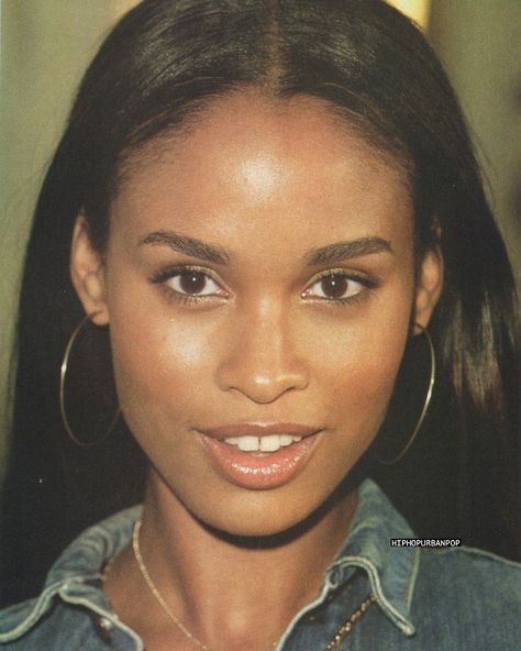 Joy Bryant, Magazine Pictures, Beauty Mark, 90s 00s, Ethereal Beauty, Vintage Beauty, Makeup Inspo, Pretty Face, 90s Fashion