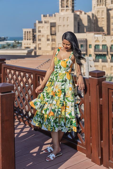 Summer outfit, Summer dress, lemons dress, midi dresses, midi summer dress Summer Kurti, Stylish Dresses For Women, Midi Summer Dress, Greece Outfit, Floral Dress Outfits, Simple Frock Design, Designer Summer Dresses, Blue Wrap Dress, Dainty Flowers