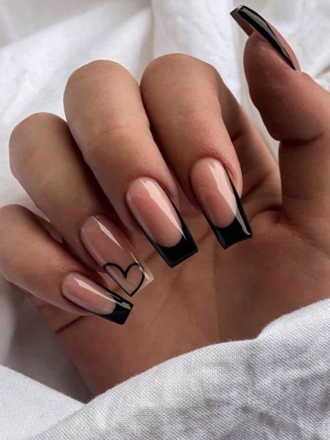 30 Simple Yet Gorgeous Heart Nail Ideas - 222 Nail Art French, Black French Tips, Nails Classy, Nail Art Set, Black Nail Designs, Black French, Coffin Nails Long, Nails Spring, Fake Nail