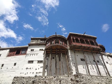 Indian Kingdom, Baltit Fort, Travel Pakistan, Pakistan Tourism, Pakistan Map, Nanga Parbat, Northern Pakistan, Hunza Valley, New Palace