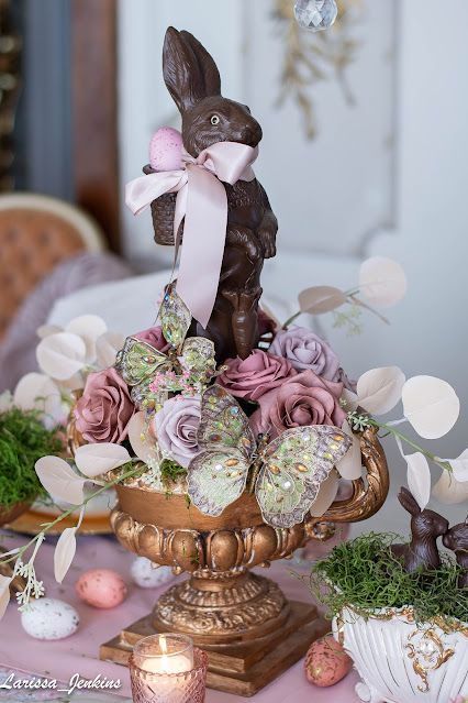 Chocolate Easter Bunny Tablescape - Welch House 1900 French Country Easter, Luxury Easter Decor, Elegant Easter Decorations, Gold Easter Decor, What To Do With Leftover Wallpaper, Chocolate Easter Bunny Decor, Victorian Easter Decorations, Elegant Easter Decor, Easter Vignettes