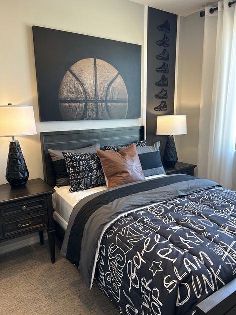 Teen Basketball Room, Boys Sports Room Ideas, Basketball Bedroom Ideas Boys, Simple Boys Bedroom, Basketball Room Ideas For Boys, Basketball Boys Room, Boys Sports Bedroom Ideas, Teenager Boys Bedroom Ideas, Preteen Boys Room