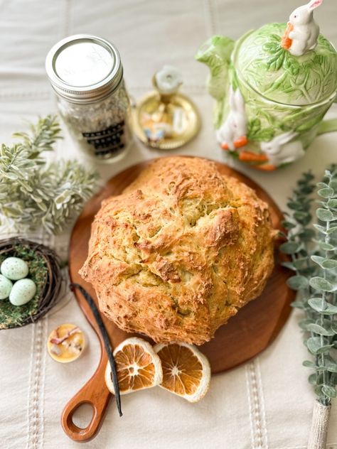 Ostara: Orange Vanilla Soda Bread Ostara Recipes, Hygge Recipes, Witch Recipes, Kitchen Witch Recipes, Infused Sugar, Freshly Baked Bread, Cocktail And Mocktail, Fancy Cocktails, The Turning