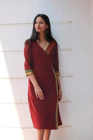 South Cotton Suit Designs, Salwar Neck Designs, Stylish Kurtis Design, Ikat Dress, Simple Kurta Designs, Frock For Women, Cotton Silk Saree, Long Kurti Designs, Kurta Neck Design