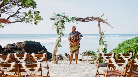 Readying a ceremony under the Wedding Tree. (Credit: Megan Spelman) Wedding Tree, Unique Wedding Photography, Four Seasons Resort, How To Craft, Hawaiian Wedding, Luxury Destination Wedding, Unique Venues, Tree Wedding, Star Wedding