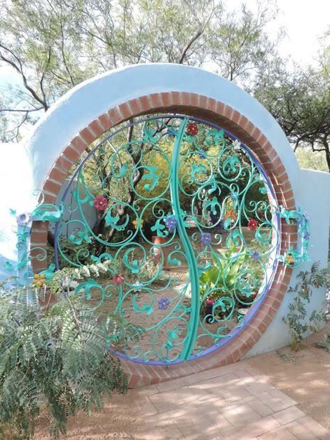 Moon Doors Garden, Hobbit Door Garden Gate, Moon Gate With Door, Moon Gate Door, How To Build A Moon Gate, Moon Door Garden, Moon Gate Garden Entrance, Gate Painting Ideas, Moon Gate Diy