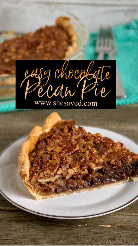 EASY Chocolate Pecan Pie Recipe (great holiday dessert idea!) Fall Pie Recipes, Pecan Pie Recipes, Chocolate Chip Pecan Pie, Pecan Recipe, Chocolate Pecan Pie Recipe, Classic Pecan Pie, Pecan Pie Easy, Favorite Pie Recipes, Chocolate Pie Recipes