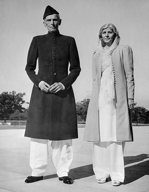 Fatima Jinnah Pics, Library At Home, 72 Birthday, Margaret Bourke White, Pakistan Culture, History Of Pakistan, Jawaharlal Nehru, Pakistan Zindabad, Mohammed Ali