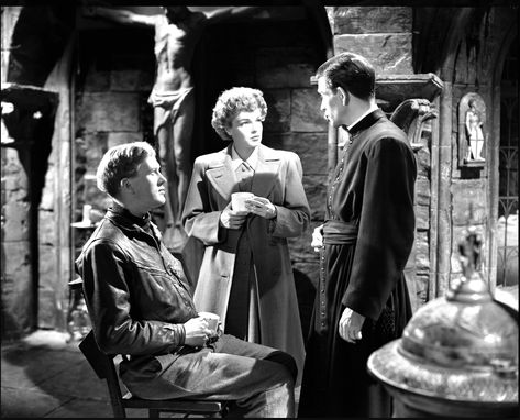 Gordon Jackson, Simone Signoret and Robert Beatty in Against the Wind. 1948. Robert Beatty, Photo Puzzle, The Wind, Photographic Prints, Photo Gifts, Photo Frame, Che Guevara, Fine Art Prints, Framed Prints