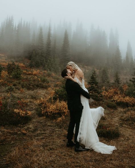 Such a beautiful experience getting to capture their elopement day in the foggy mountains of Washington. Couldn’t have asked for better moody weather 😍 #pnwelopement #elopementwedding #mountainwedding #wanderingweddings #washingtonelopement #cinematicwedding Oregon Elopement Photography, Elope In Washington State, Mt Hood Elopement, Elopement In The Woods, Moody Outdoor Wedding, Moody Elopement, Wedding Photography Detail Shots, Moody Weather, Elopement Oregon