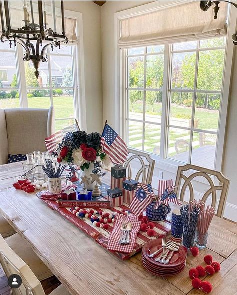 B&C (@host_to_perfection) • Instagram photos and videos Elegant Fourth Of July Decor, Fourth Of July Table Centerpieces, July 4th Tablescape, Fourth Of July Home Decor, 4 Of July Party Ideas, 4 Of July Decorations, Fourth Of July Table Decor, Fourth Of July Tablescapes, July 4th Party Ideas