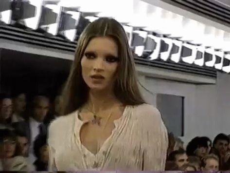 House Of Style • 1993 • Seinfeld • Kate Moss is an animated gif that was created for free on MakeAGif. Kate Moss, Fashion Show, A Woman, Tumblr, Hair, White