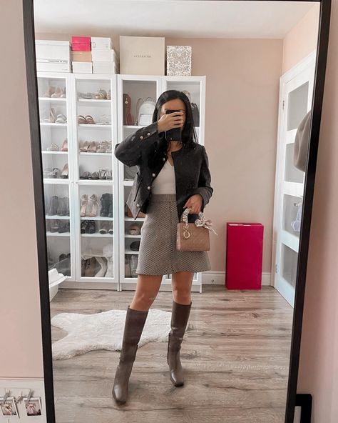 Which bag would you wear with this outfit ? 👉🏼 Lady Dior Bag Outfit Casual, Lady Dior Bag Outfit, Dior Bag Outfit, Valentino Boots, Bag Outfit, Old Money Style, A Lady, Lady Dior Bag, Lady Dior