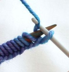 Knitting Help, Knitting Stitches Tutorial, Knitting Instructions, Yarn Projects, Knitting Tutorial, Knitting Techniques, Knit Or Crochet, Crochet Hook, Loom Knitting