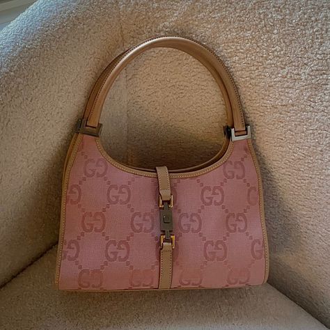 Gucci Pink Bag, Gucci Bag Vintage, Pink Gucci Bag, Designer Wishlist, Vintage Gucci Purse, Vintage Gucci Bag, Aesthetic Designer, 90s Bag, Gucci Vintage Bag