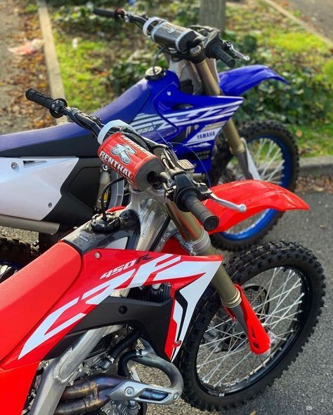 LMCDN - Bike Life Cross bitume on Instagram: “❤️ou💙” | Fond d'écran moto cross, Moto cross, Fond d écran … | Fond d'… in 2022 | Motocross girls, Motocross bikes, Bike life Dirt Bike Wheelie, Moto Cross Yamaha, Cross Moto, Ktm Motocross, Motocross Girls, Enduro Motocross, Motocross Love, Cool Dirt Bikes, Image Moto