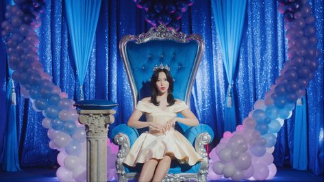 Fake True, Twice Mv, Michael In The Bathroom, Twitter Twice, Prom Queens, Myoui Mina, The Feels, Wallpaper Pc, K Pop