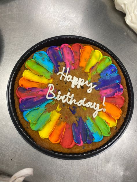 Birthday Giant Cookie, Cookie Cake Buttercream Frosting, Decorating Cookie Cakes, Cookie Cake Ideas Decorated, Message Cookie Designs, Square Cookie Cake, Cookie Cake Birthday Designs, Message Cookies Ideas, Summer Cookie Cake