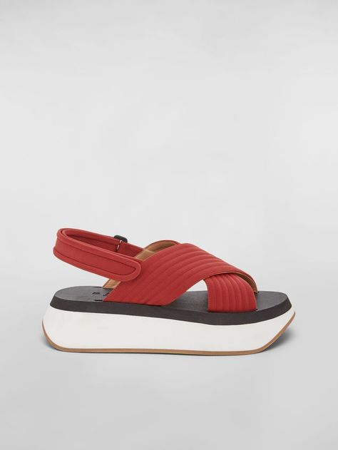 Red Wedge Sandals, Marni Sandals, Red Wedges, Sporty Sandal, Embroidered Handbag, Woven Shoes, Shoe Trends, Tokyo Fashion, Blue Sandals