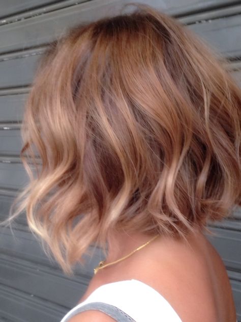 Blonde Copper Highlights, Cooper Short Hair, Strawberry Blonde Short Hair, Auburn Blonde Hair, Blonde Highlights Short Hair, Blonde Balayage Bob, Strawberry Blonde Highlights, Short Hair Highlights, Short Red Hair