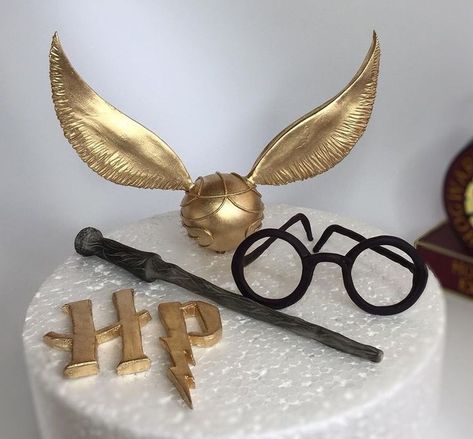 Tort Harry Potter, Flower Cookies Bouquet, Gateau Harry Potter, Hery Potter, Harry Potter Symbols, Harry Potter Theme Birthday, Harry Potter Birthday Cake, Harry Porter, Harry Potter Girl