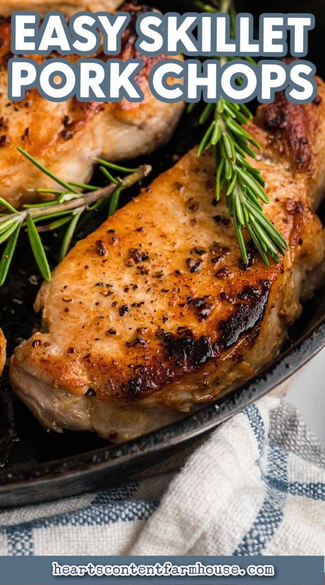 Iron Skillet Pork Chops, Skillet Pork Chop Recipes, Cast Iron Skillet Recipes Dinner, Skillet Pork Chops, Boneless Pork Chop Recipes, Keto Pork Chops, Best Cast Iron Skillet, Cooking Pork Chops, Easy Pork Chops