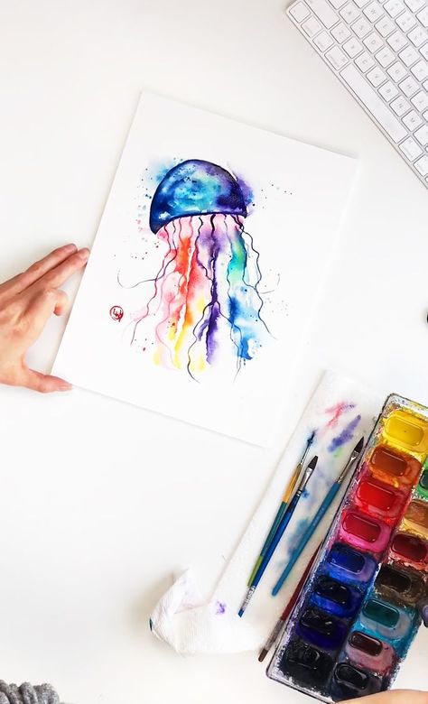 vibrant colorful watercolor painting of a jellyfish Watercolor Paintings Ideas, Jellyfish Tutorial, Painting Tutorial Watercolor, Art Jellyfish, Watercolor Painting Tutorial, Watercolor Jellyfish, Jellyfish Painting, Jellyfish Tattoo, Jellyfish Art