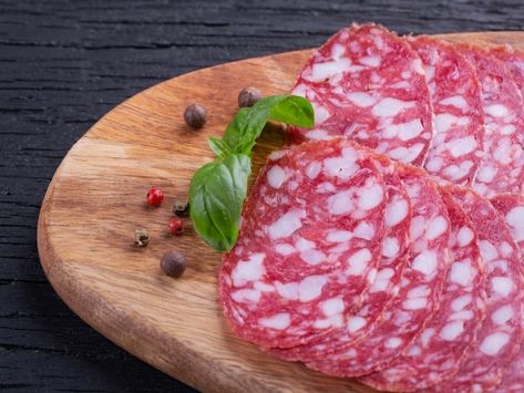 Types of Salami – Complete List and Guide 2022 What To Make With Salami, Best Salami For Charcuterie, Homemade Salami Ground Beef, Salami Guisado, Hard Salami Recipes, Is Salami Keto Friendly, Italian Salami, Meat Store, Pork Leg