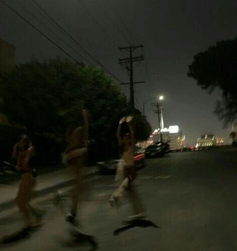 Teenage Dream Aesthetic, Dream Aesthetic, Teenage Dream, At Night, Umbrella, Running