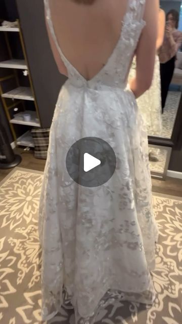 Alina Alterations on Instagram: "How to do an American Bustle on this beautiful wedding dress🌸  #alinaalterations #alterations #bridalalteration #bridal #howto #bustle #bustledress #bustlebride #americanbustle #wedding #weddingdress #weddinginspiration" Diy Bustle Wedding Dress, Bustle Wedding Dress Styles Trains, Types Of Bustles Wedding Dresses, Wedding Dress Alterations Before After, Diy Wedding Dress Bustle, American Bustle, Wedding Gown Bustle, Bridal Alterations, Wedding Dress Types