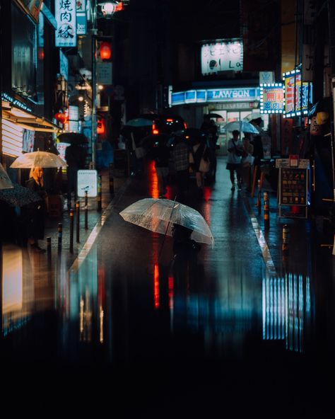 Tokyo in the rain 😎 Can you guess what photo #1 is? #tokyo #cyberpunk #iloveramen Tokyo Rain, Tokyo Wallpaper, Tokyo Cyberpunk, In The Rain, Photo 1, The Rain, Cyberpunk, Tokyo, Collage