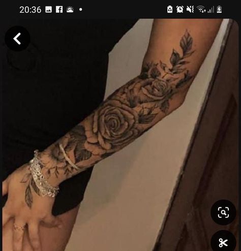 Arms Tatoos Woman, Roses Sleeve Tattoo Women, Big Wrist Tattoos, Whole Arm Tattoos For Women, Half Sleeve Tattoos Forearm, Arm Sleeve Tattoos For Women, Rose Tattoo Sleeve, Cute Hand Tattoos, Pretty Hand Tattoos