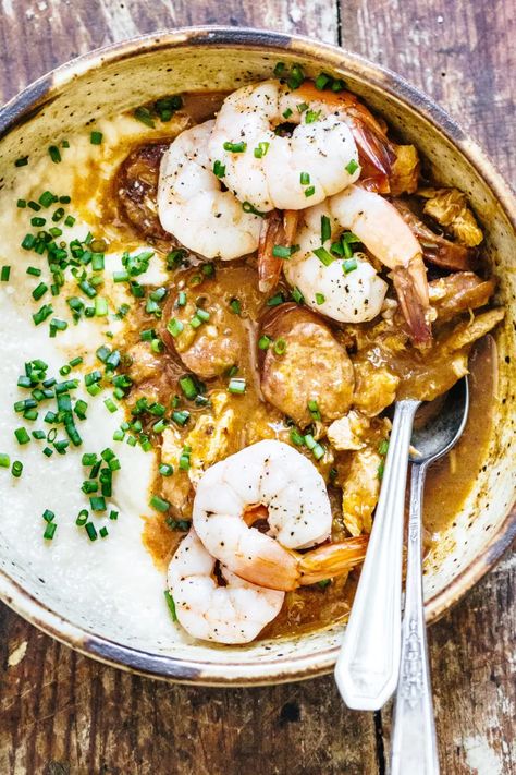 Chicken, Sausage and Shrimp Étouffée - My Kitchen Little Chicken Etouffee, Etouffee Recipe, Shrimp Etouffee, How To Cook Grits, Recipe With Chicken, Cheesy Grits, Popular Dinner Recipes, Roasted Shrimp, Beef Stew Meat