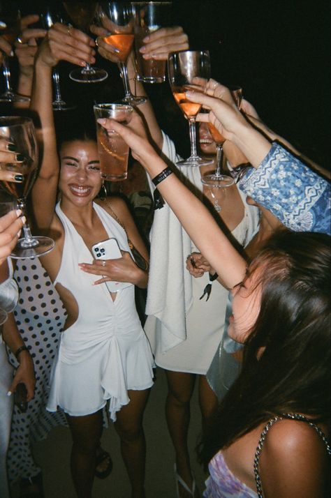 Mykonos Vibes Aesthetic, Greece Nightlife Outfits, Boat Party Aesthetic Night, Mykonos Party Aesthetic, Mykonos Night Outfit, Euro Club Aesthetic, Summer Club Aesthetic, Mykonos Aesthetic Night, Mykonos Club Outfit